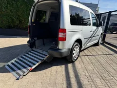 1. kép – Hátsó háromnegyedes nézet, lenyitott rámpával
